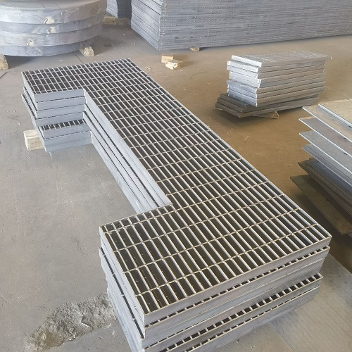 客戶案例：某工廠因貪便宜買劣質鋼格板，損失超百萬！