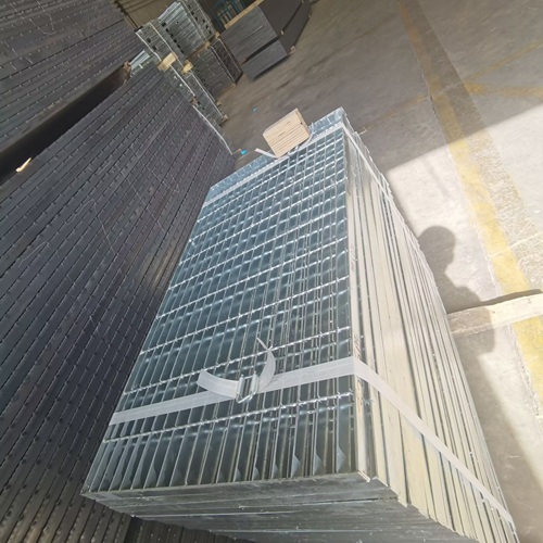 鋼格柵材質怎么挑？碳鋼、不銹鋼優劣勢深度解析