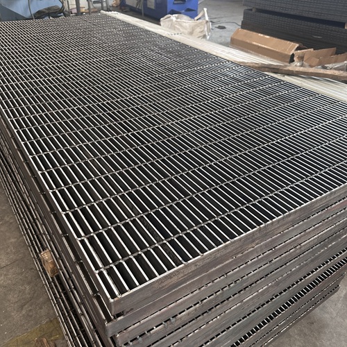 鋼格板采購只看價(jià)格？90%的人栽在這一點(diǎn)上